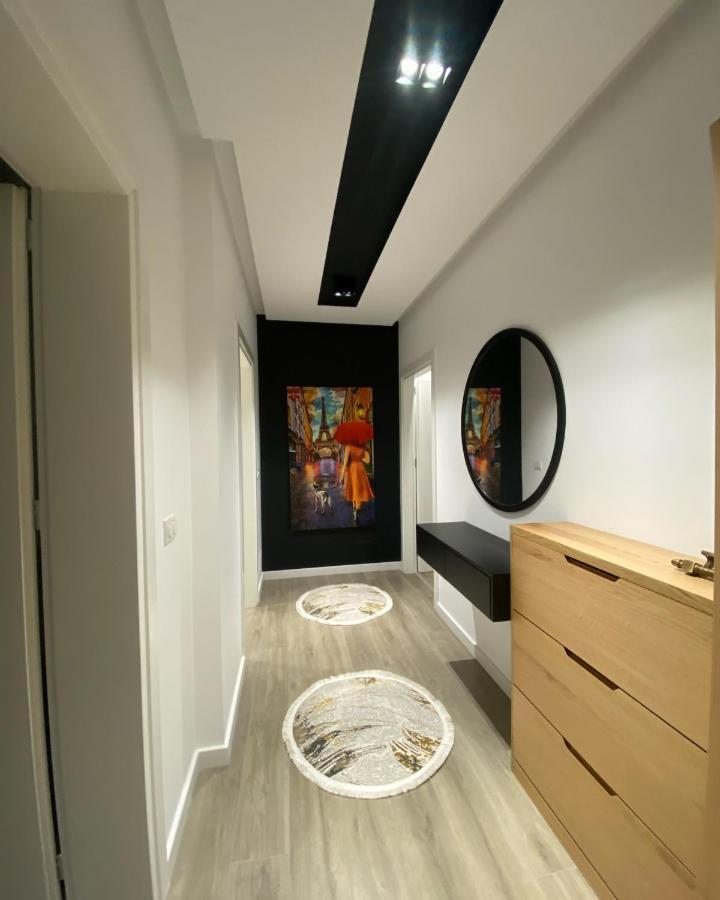 Riar Apartaments Korça Exteriör bild